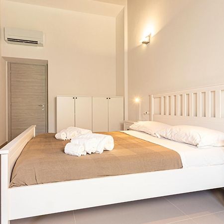 לקונה B&B Villa Costanza מראה חיצוני תמונה